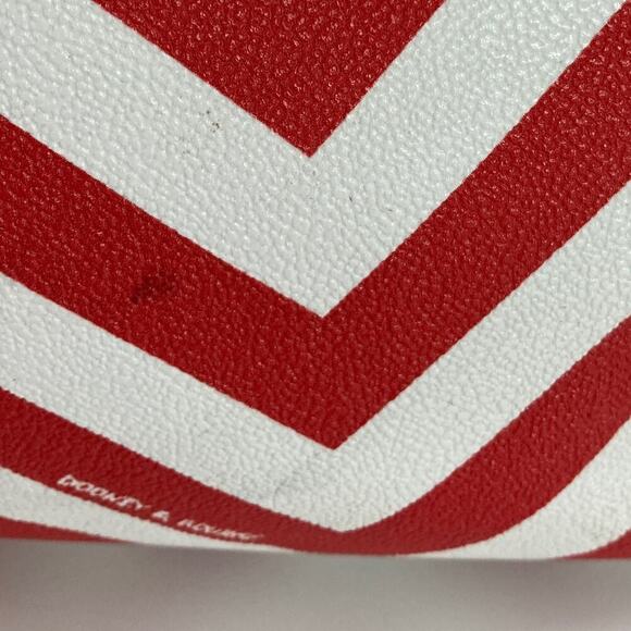 DOONEY & BOURKE RED, WHITE CHEVERON WOMENS SHOULDER BAG TOTE - Picture 5 of 16